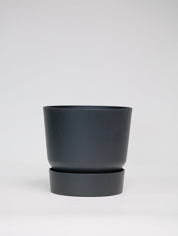 Elho Reservoir Pot - Black